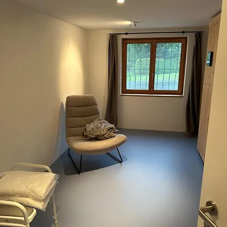 Marion クルヴァルデン